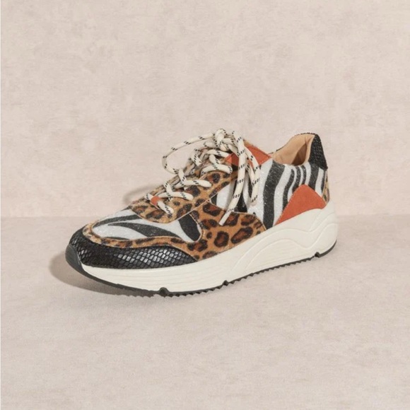 Oasis Society Animal Print Women's size 7.5 Sneakers - Picture 2 of 6